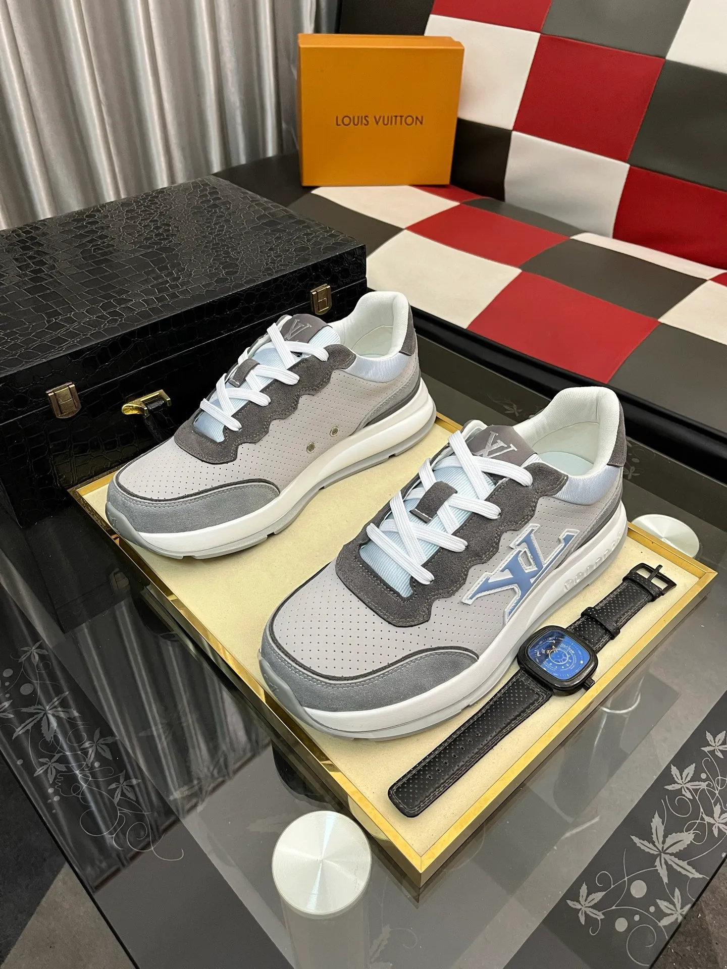 Men's Men's Shoes 💰: 438⌚️⌚️LV Louis Vuitton. The latest fashionable casual shoes are popular in physical stores. New spring and summer comfortable imported custom original cowhide, unique jacquard fabric element design. With sheepskin lining, Lv original bottom, [sun][sun] high-end packaging and high quality💪Details determine the quality, you can enter and leave the counter at will, welcome to compare🇮🇹Number of sizes 38-442️⃣colors available